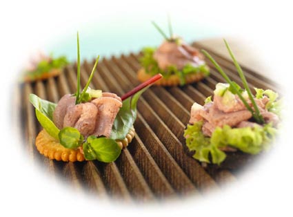 Canapés & Cracker mit Höhenrainer Leberwurst